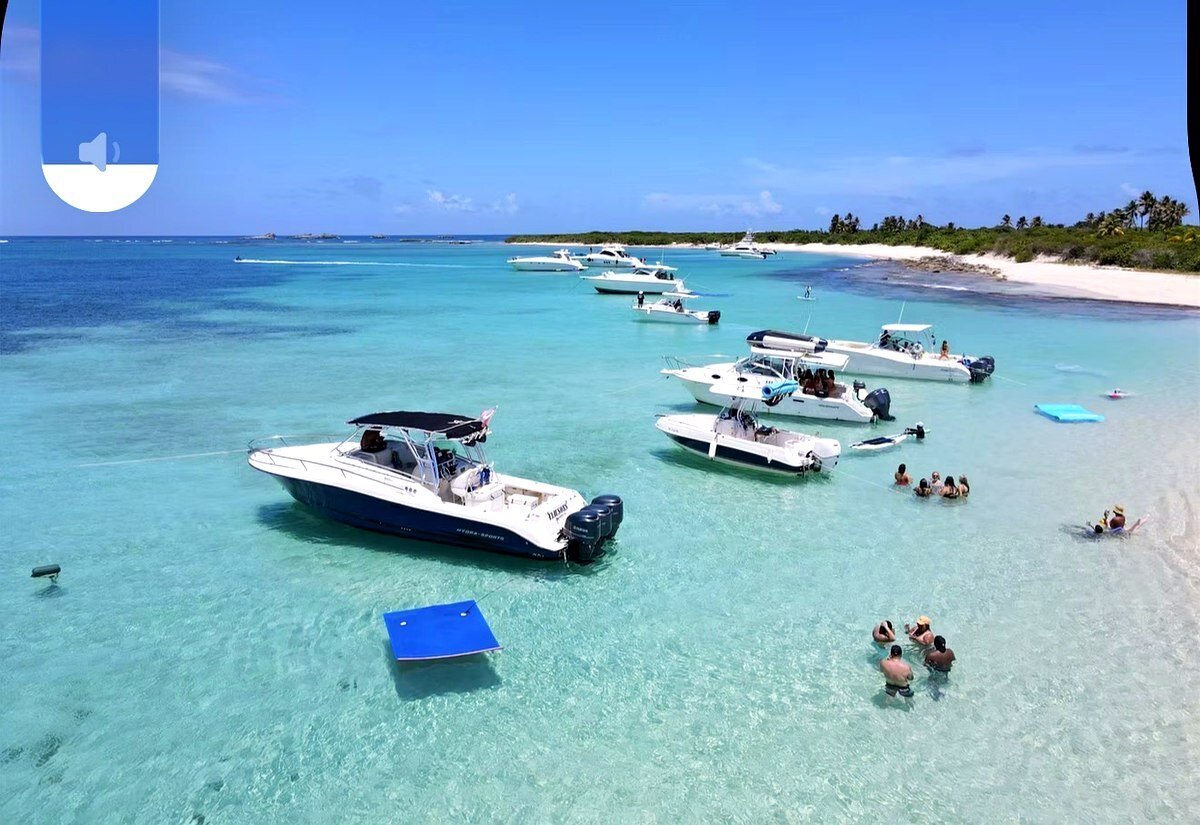 Aerial view Hydra Sport 38ft Puerto Rico charter