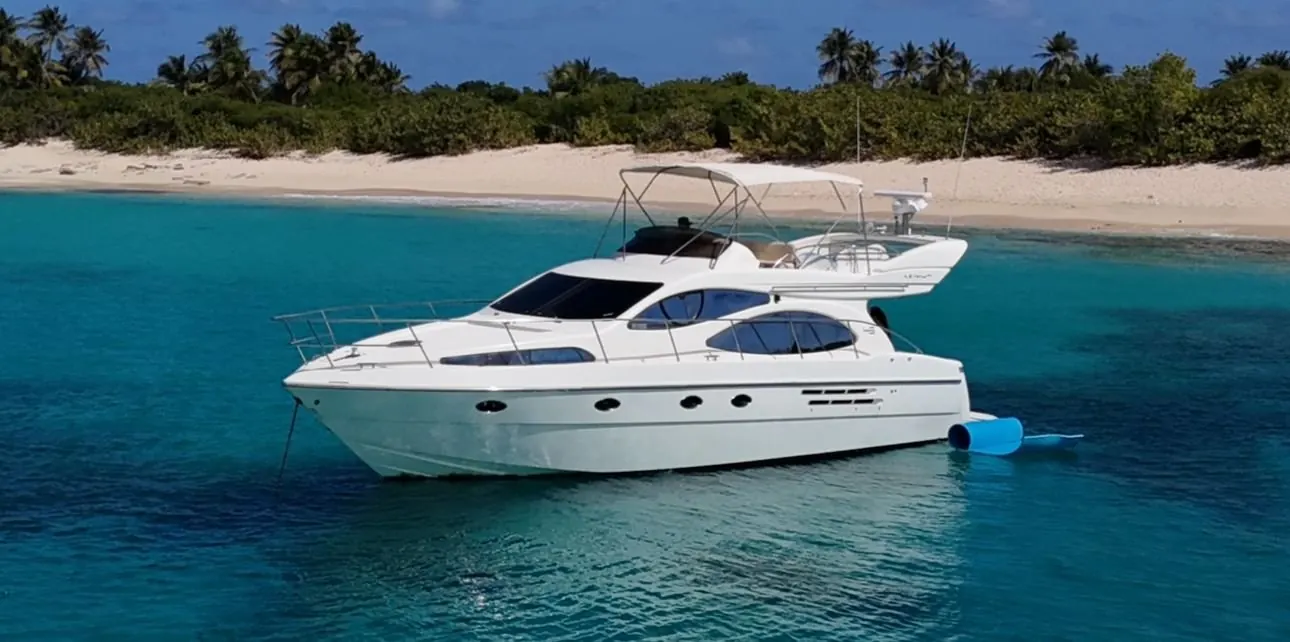 Azimut 50 anchored at tropical beach in Puerto Rico